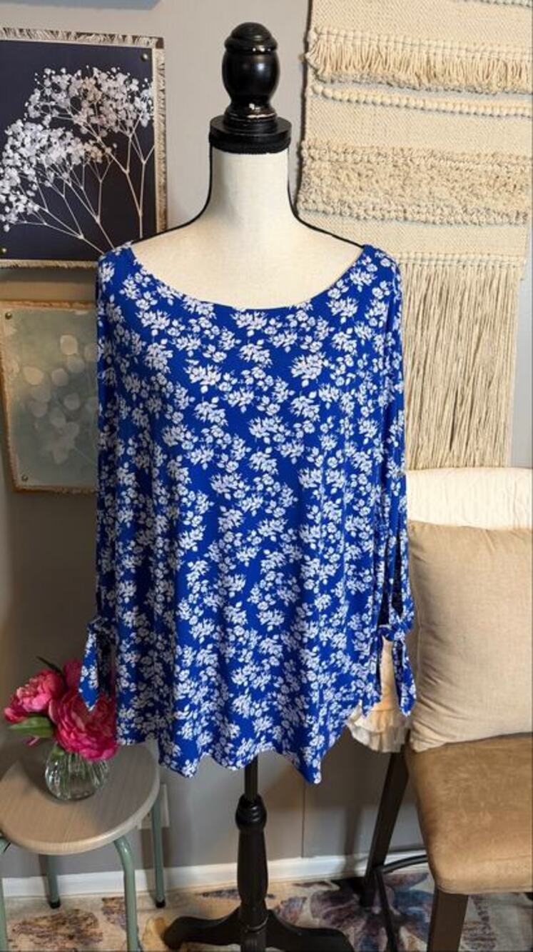 The Limited 3X Blue White Floral Tie Sleeve Blouse Plus Size Long Sleeve Top